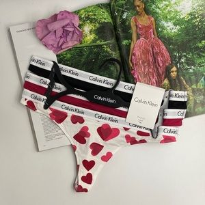 Valentine Limted Time Sale - Calvin Klein Carousel Logo Cotton 3pc Thongs